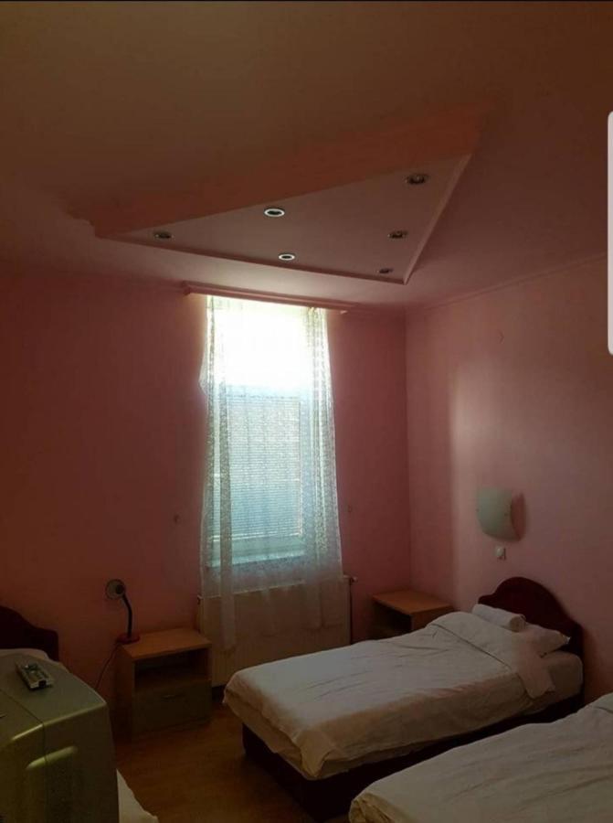 Hotel Viktorija Nova Kanjiža Esterno foto