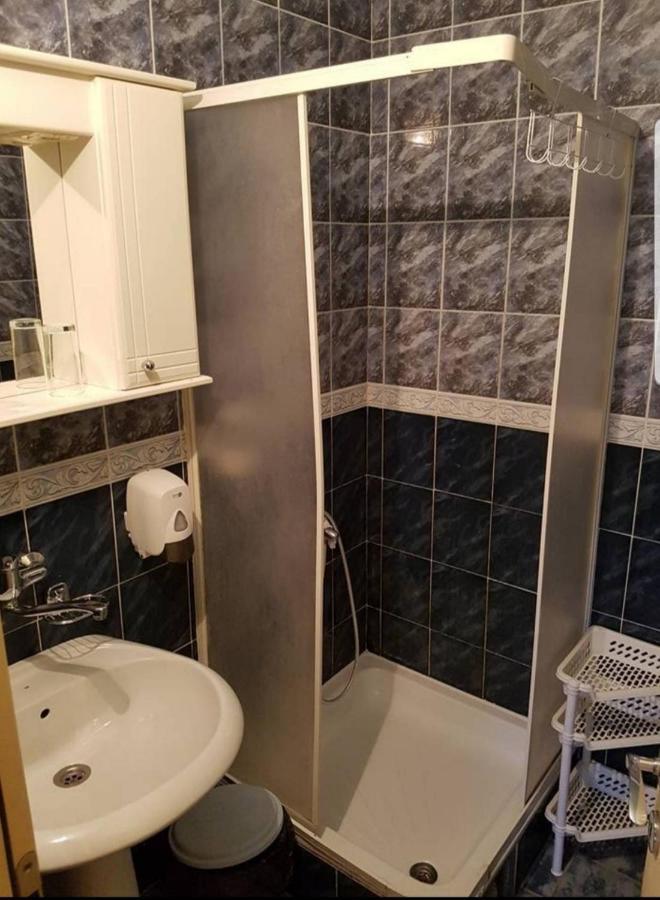 Hotel Viktorija Nova Kanjiža Esterno foto